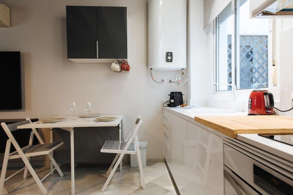 Ad2B Apartment, 300M From Cathedral With 2Br Seville Exterior photo
