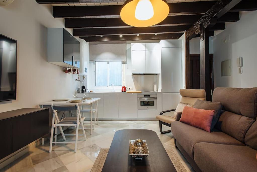Ad2B Apartment, 300M From Cathedral With 2Br Seville Exterior photo